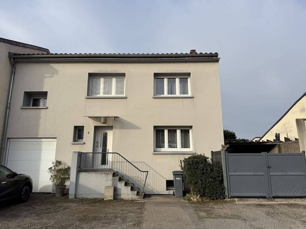 Image 1 - Maison jumelée - FLEURY annonce immobilière du mois